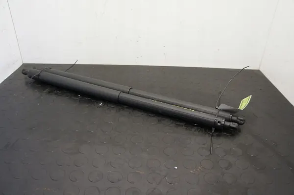 MERCEDES V W447 Baklucka Ställdon A4479800064 OEM image 3