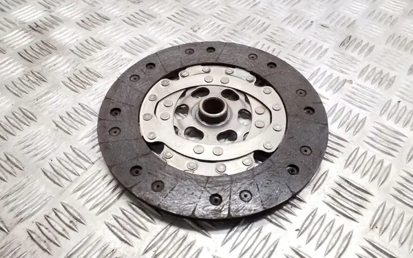 Conjunto de embreagem Audi A1 2011 03L105766 image 3