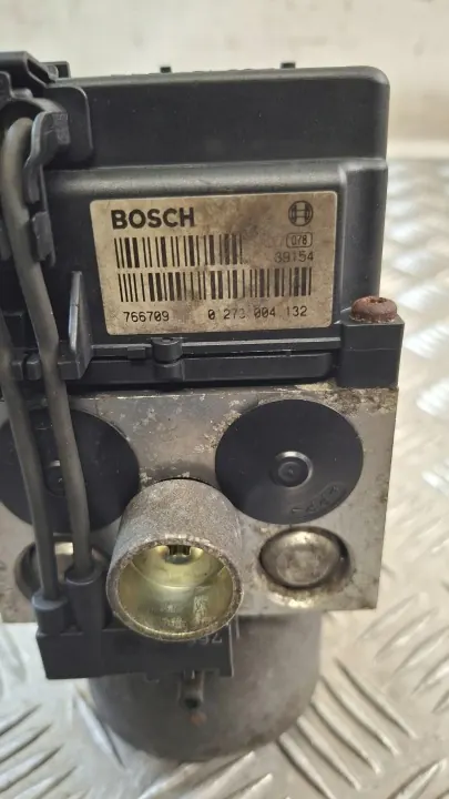 Pompe ABS OEM 027004132 pour VW Passat B5 1.6 image 5