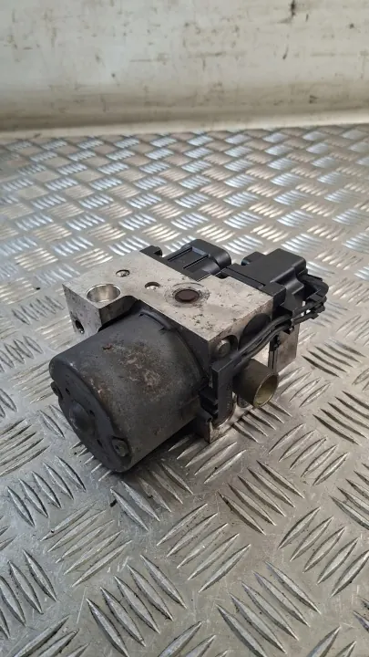 Pompe ABS OEM 027004132 pour VW Passat B5 1.6 image 8