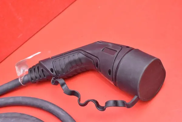 Câble de charge EV-T2G3PC-3AC32A Toyota BZ4X image 8