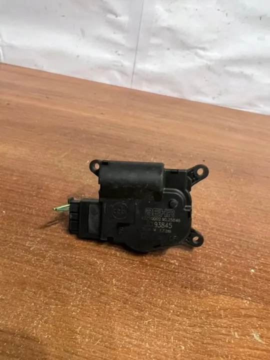 Klepmotor D2467 voor Mercedes-Benz Sprinter 3.5T image 4