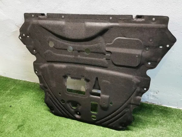 Ford Kuga III moottorisuojus OEM LX6B6B629GGDAN image 3