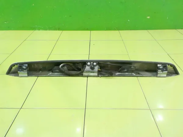 FORD OEM WP297 38 Heckklappenblende - Gebraucht image 4