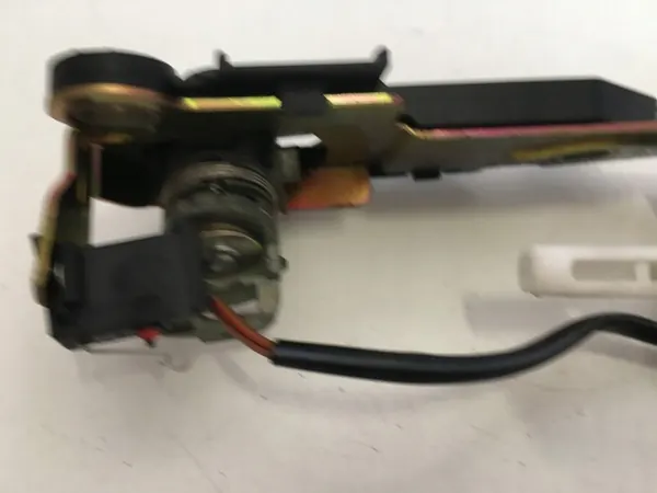 Atuador de trava do porta-malas 2Pin VW Passat B5 image 5