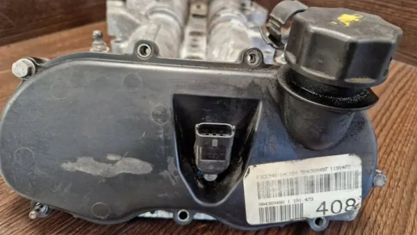 Pieza motor Iveco Daily 4ª generación OEM 504374029 image 5