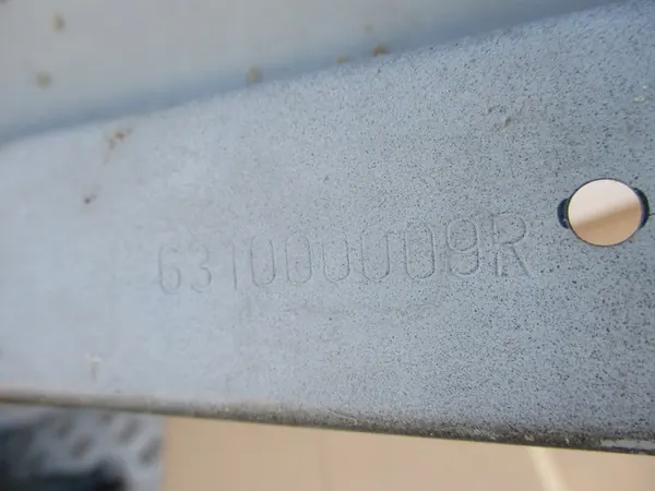 Renault OE 631000009R Framskärm Höger image 5