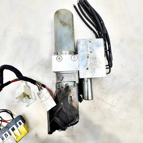 Pompe de toit cabriolet Peugeot 207 CC 982603G156 image 2