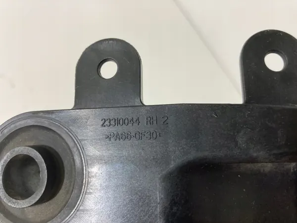 Soporte Radiador Superior Derecho Chevrolet Camaro VI 2016+ OEM 23310044 image 3