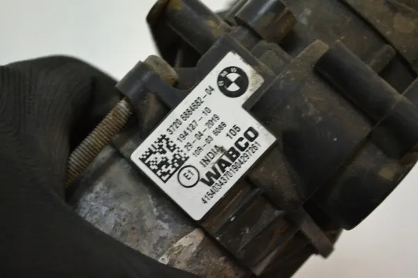 Compresseur de suspension BMW OE OEM 6884682 - Occasion image 6