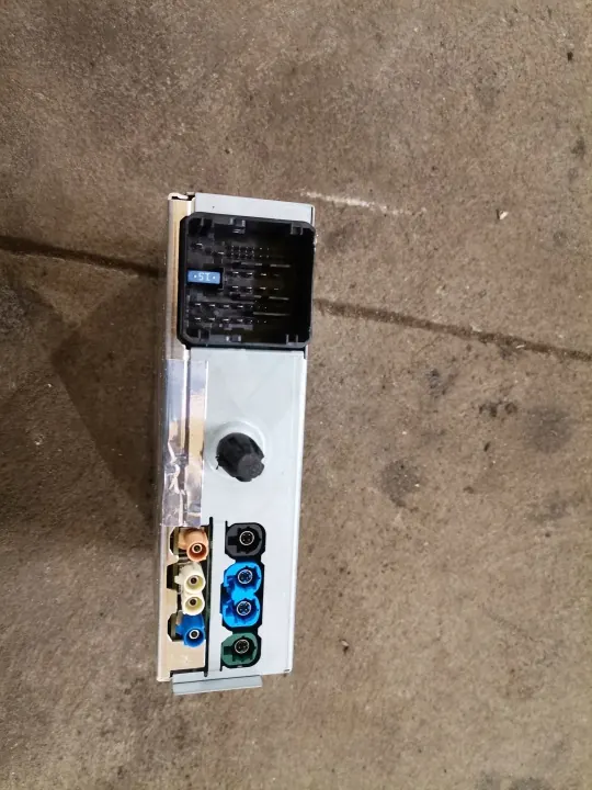 Radio Peugeot OEM 9822730380 - Usado image 4