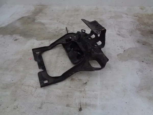 Huvlåsmonteringsfäste Peugeot 208 2008 OEM image 4