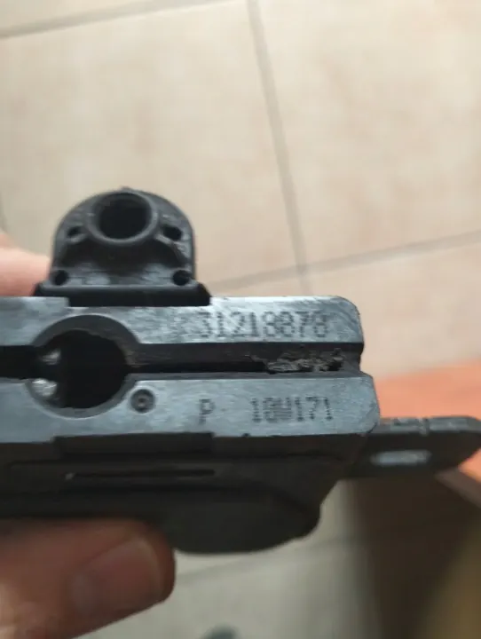 Fecho do Capô Volvo OEM 31218878 - Usado image 3