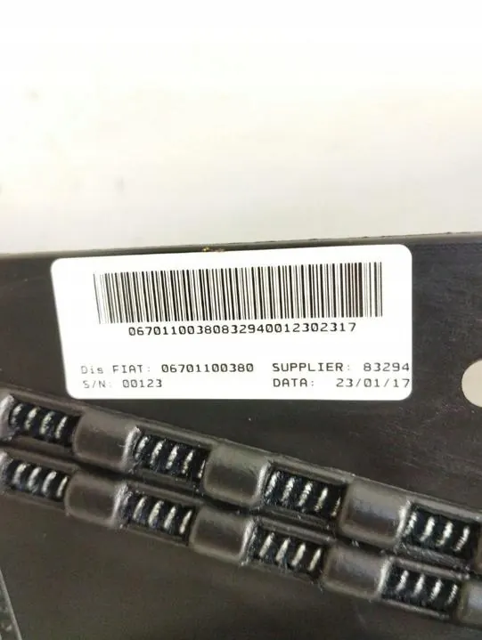 Toit vitré Maserati GHIBLI 2017 OEM 06701100380 image 6