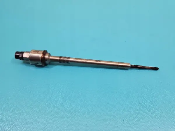 Hehkutulppa OEM 55564163 Opel Insignia A 2.0 CDTI:lle image 3