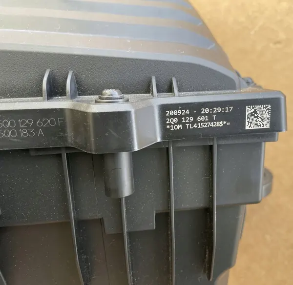 Ilmansuodattimen kotelo VW Skoda Audi image 2