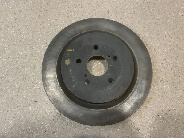 Taka jarrulevy OEM LPV13500 Lexus RX 450H:lle image 2