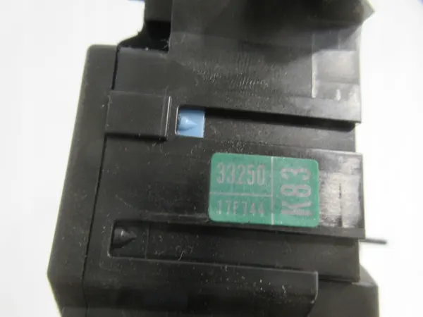 RAV4IVLIFT16-18MANETKAPRZEŁĄCZNIKZESPOLONY Commutateur image 4