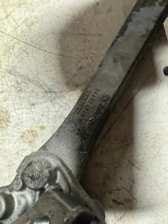 Renault OE Versnellingsbaksteun OEM 256011 - Gebruikt image 3