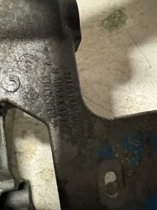 Renault OE Versnellingsbaksteun OEM 256011 - Gebruikt image 4
