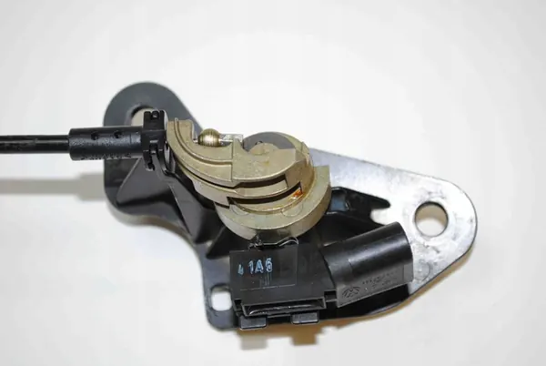 Bagagelås VW JETTA III 2.0L 2006 4F5827505C image 5