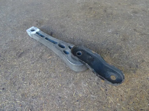 Kiinnitystuki AUDI A3 8P GOLF V OCTAVIA II 1K0199855AF image 2