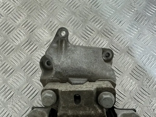 VW GOLF VI 1.2 TSI Supporto Motore 1K0199555CA image 4