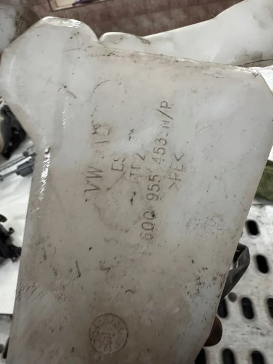 Pesunesteen Säiliö SEAT IBIZA IV 6J image 3