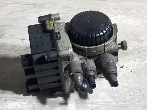 Válvula Moduladora Travão EBS DAF LF Euro 6 OEM 4801066050 image 2