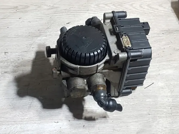 Válvula Moduladora Travão EBS DAF LF Euro 6 OEM 4801066050 image 4