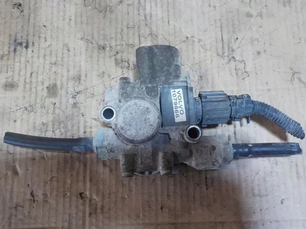 Soupape Modulateur ABS OEM ZAWÓR pour Volvo FH-12 2000 image 3