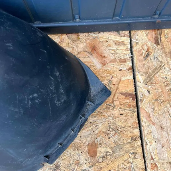 VW GOLF V Etu Vasemman Lokasuojan 1K0805977B image 2