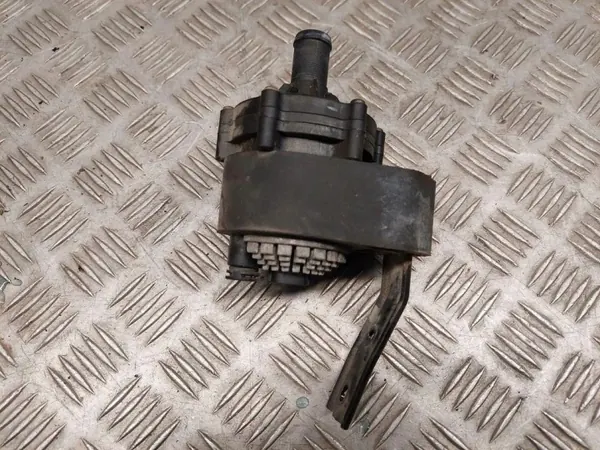 Tesla vattenpump OEM 600804700A - Fram höger image 4
