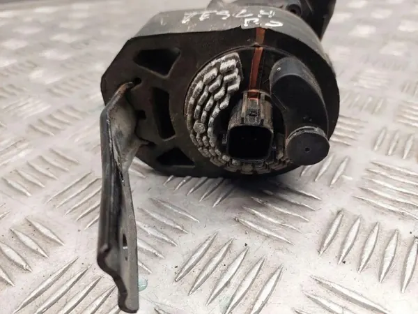 Tesla vattenpump OEM 600804700A - Fram höger image 5