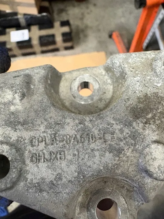 Polia tensor CPLA8A610CB Jaguar Land Rover 3.0 D image 3