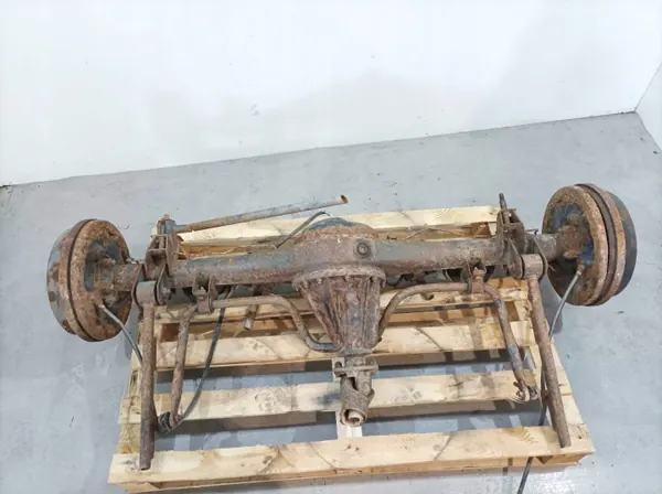 Pont Arrière Nissan Terrano II (1993-2007) OEM 5907911373139 image 2