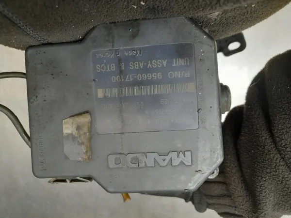 Pompe à frein ABS HYUNDAI MATRIX OEM 58910-17600 image 5
