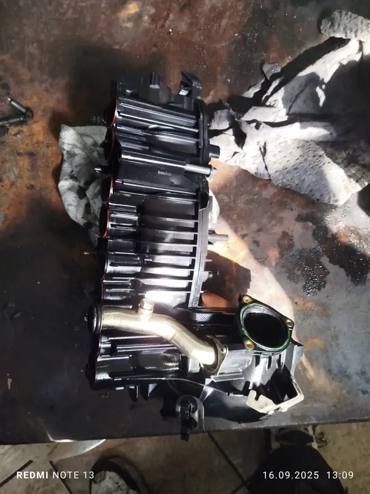 Coletor de admissão BMW 3 E90 E91 2009 OEM 779888511 image 6