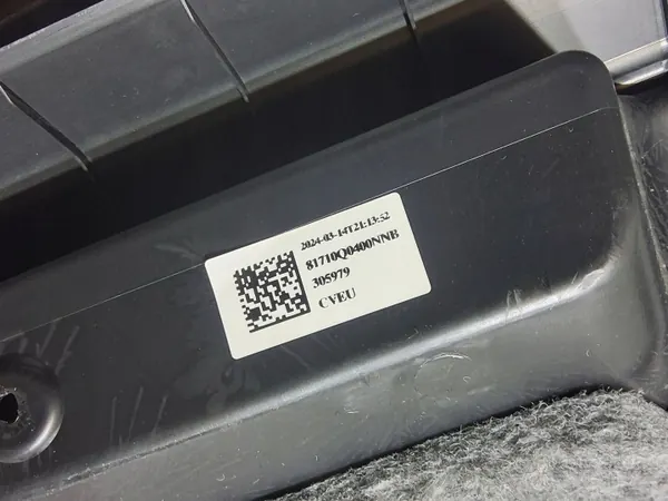Hyundai Bayon bagageluckstapetsering OEM 81710Q0400 image 7
