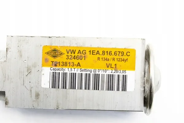 Vanne d'expansion de climatisation CUPRA BORN (K11) 1EA816103D image 4