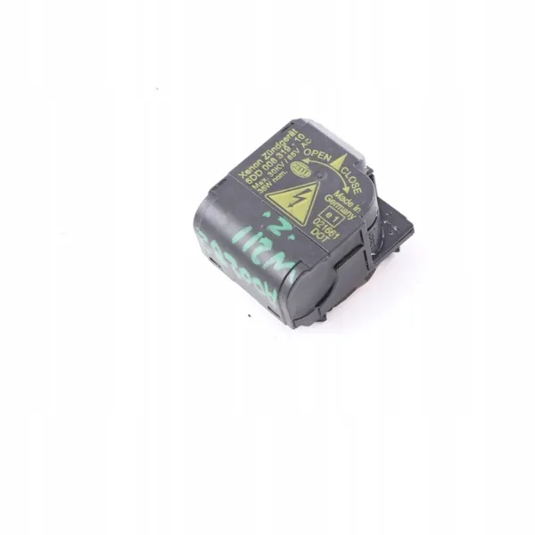 Mercedes xenonlamp houder OEM A0028202526 image 4