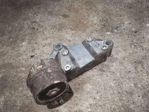 Stuurbekrachtigingspompbevestiging OEM 1S4Q6A228AD voor Ford Focus II image 3