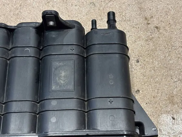 Porsche Panamera brandstofdampfilter OEM 971201805K image 5