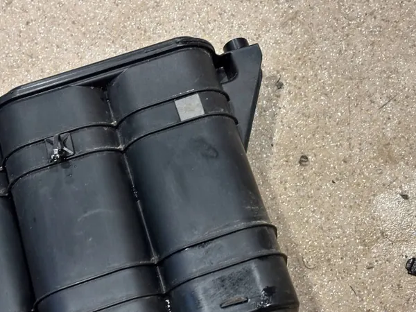 Porsche Panamera brandstofdampfilter OEM 971201805K image 9