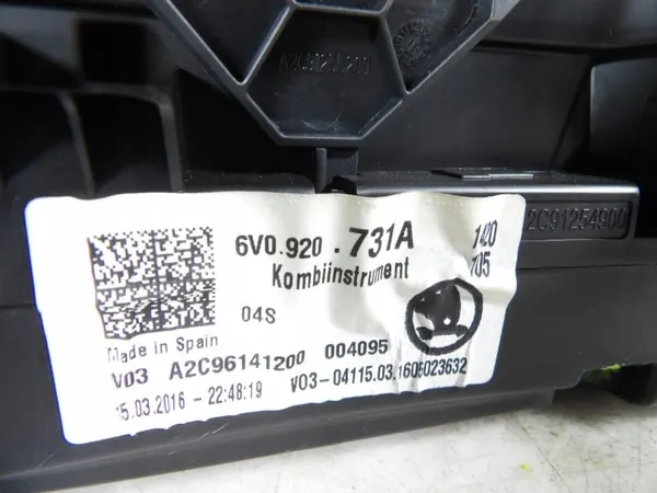 Skoda OE 6V0920731A Instrumentpanel för Fabia III image 3