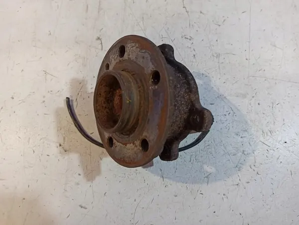 Volvo V60 2012 Mozzo Ruota Posteriore Destro image 3