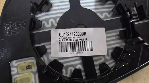 Inserção de espelho BMW OE 51167482762 - Usado image 3