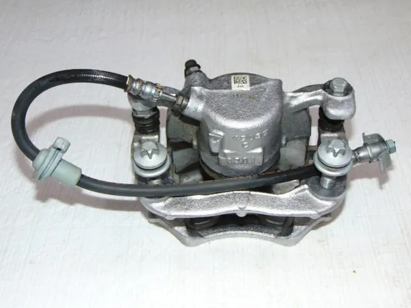 Bremszange vorne links BMW 2 F44 F40 OEM image 4