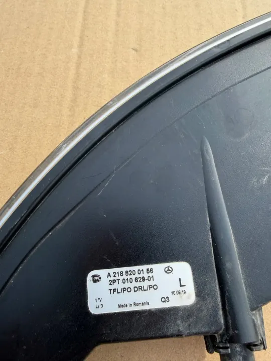 Luz DRL esquerda Mercedes CLS W218 OEM A2188200156 image 3