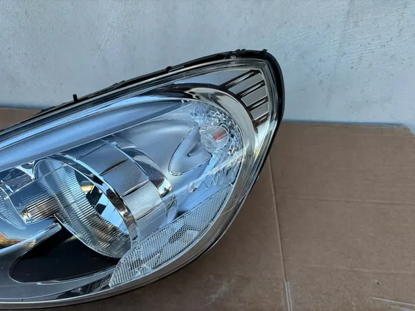 VOLVO S60/V60 2010-2013 Vasemmanpuoleinen Ajovalaisin image 4